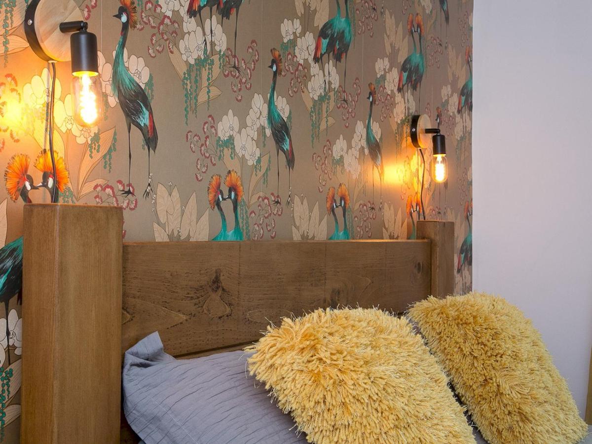 Pass The Keys Modern Coastal Home In Bull Bay Amlwch エクステリア 写真