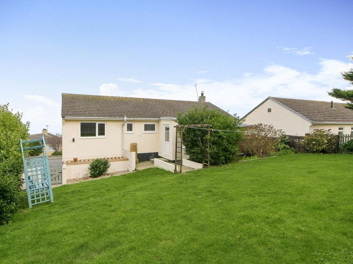 Pass The Keys Modern Coastal Home In Bull Bay Amlwch エクステリア 写真