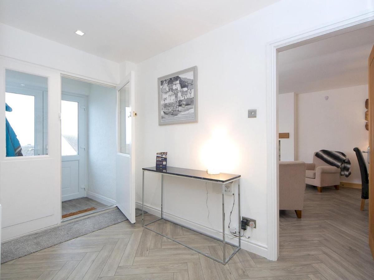 Pass The Keys Modern Coastal Home In Bull Bay Amlwch エクステリア 写真